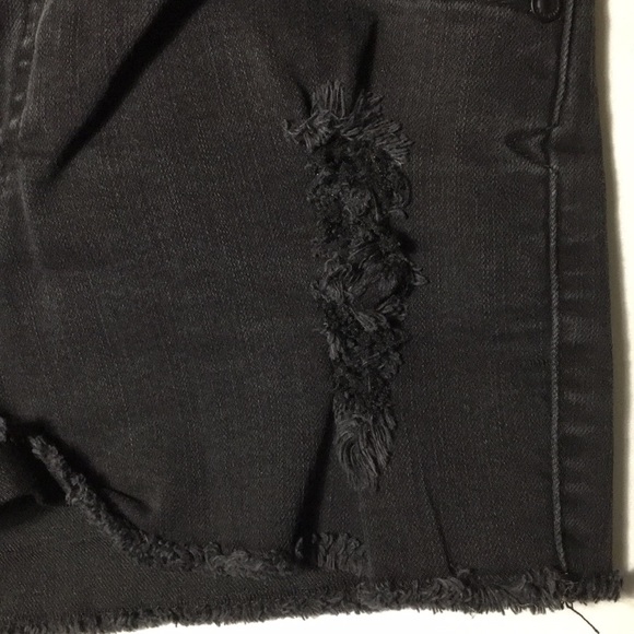 Shorts - Picture 5 of 5